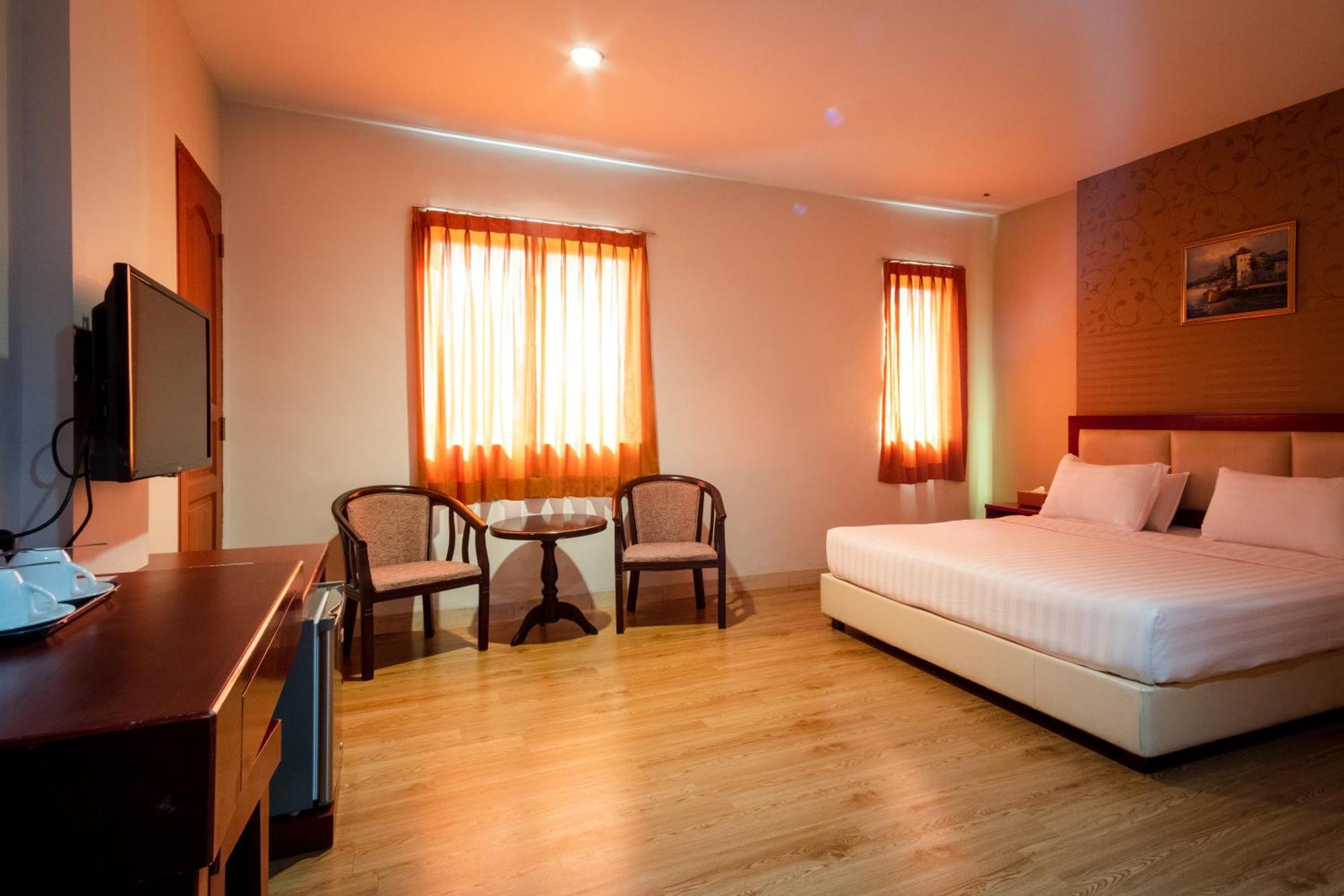 Lovina Inn - Nagoya Batam 외부 사진