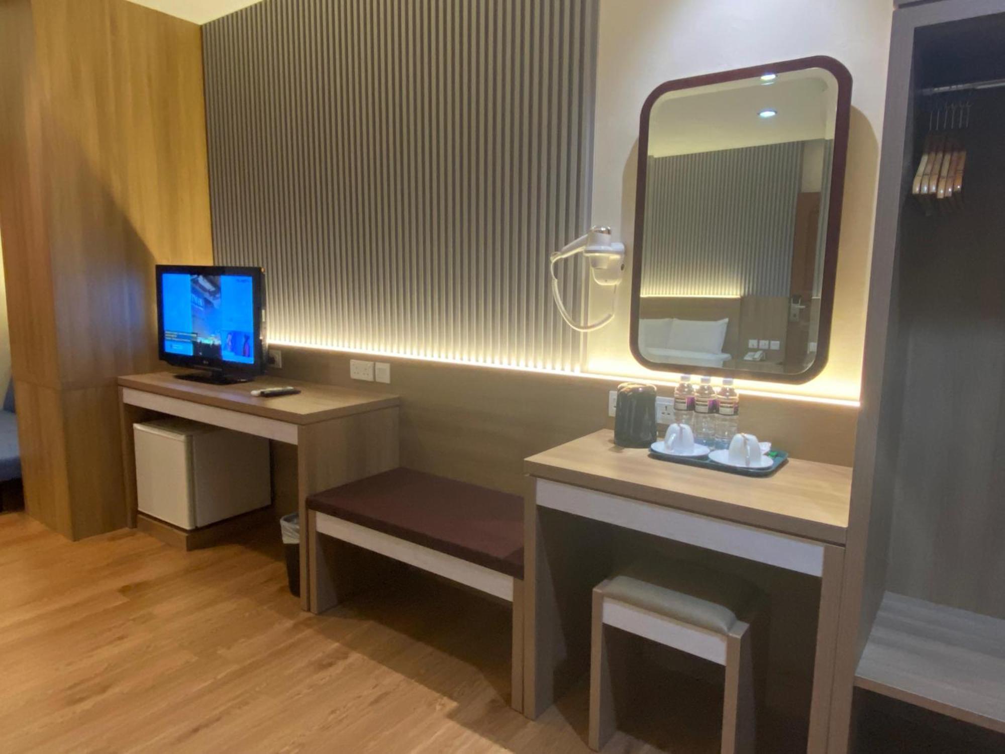 Lovina Inn - Nagoya Batam 외부 사진