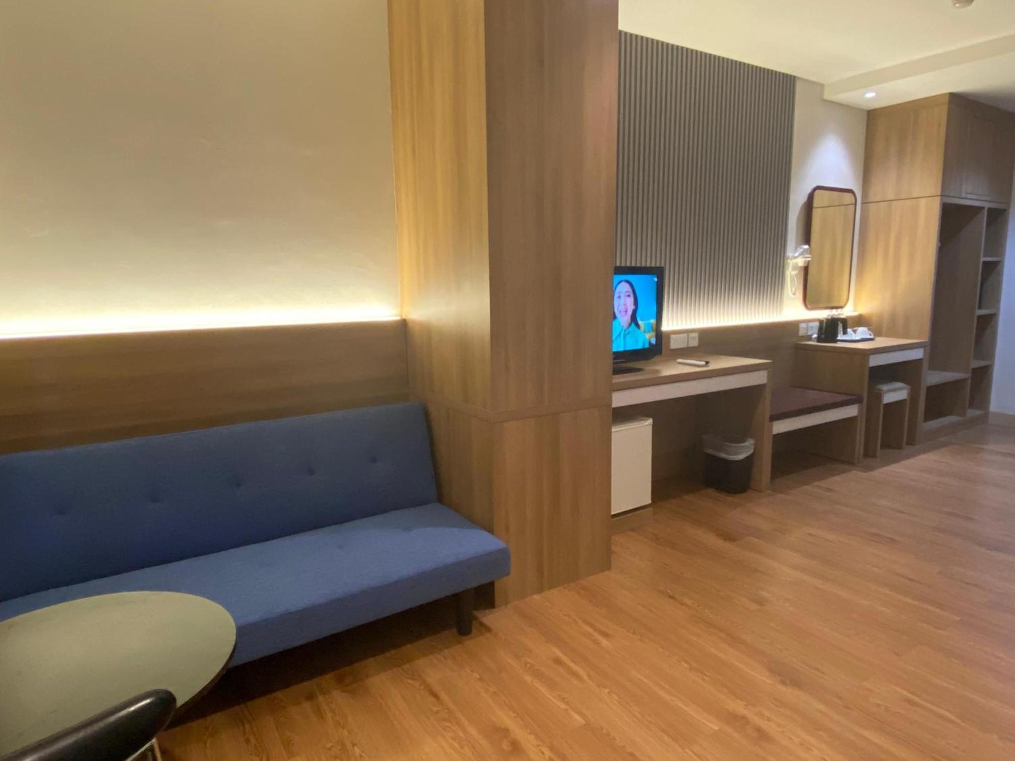 Lovina Inn - Nagoya Batam 외부 사진