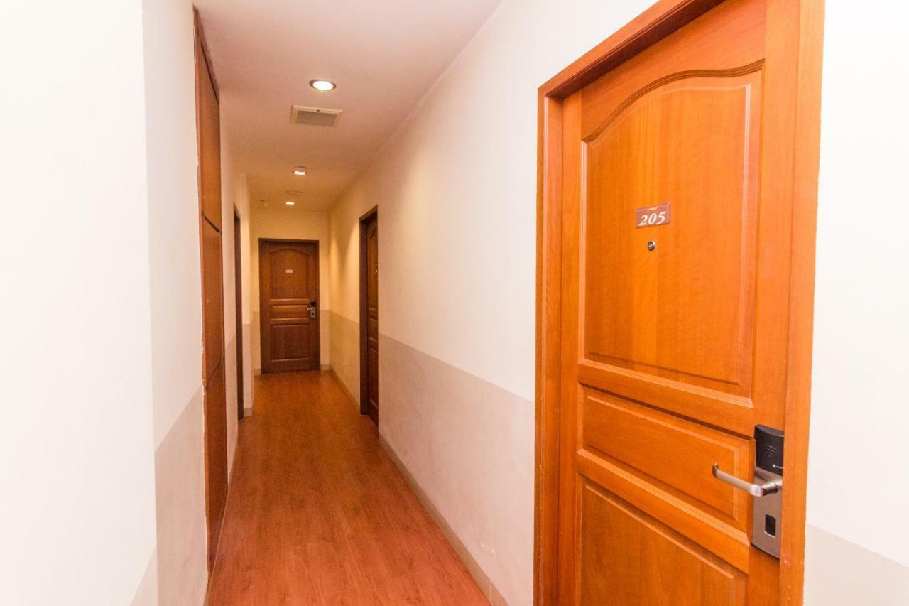 Lovina Inn - Nagoya Batam 외부 사진